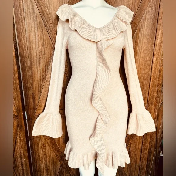 Elegant sz M Knit Beige Cream Luxe Dress - Picture 5 of 11